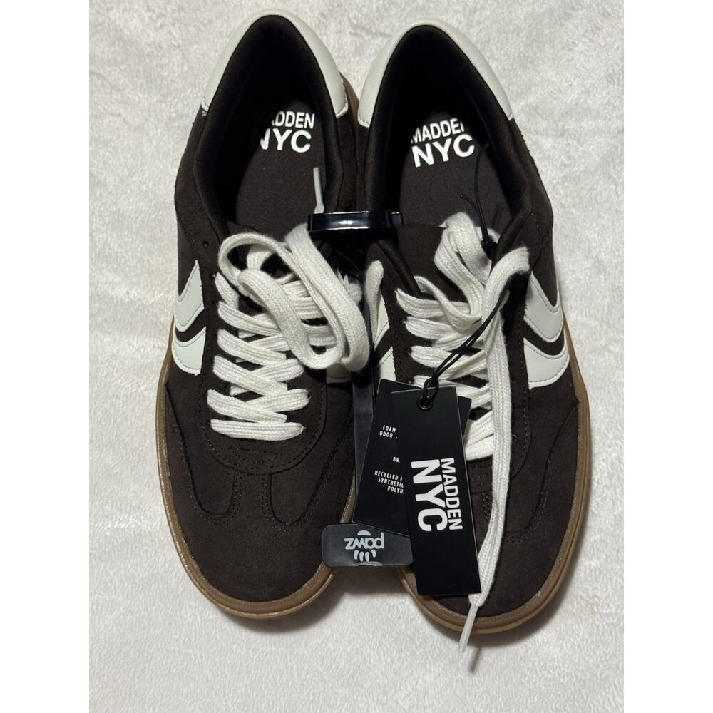 MADDEN NYC Women's Sneakers NWT Size 8.5 Brown White Retro Lace Up Gum Sole